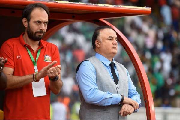 Azerbaycan'da ilk aday Engin Fırat