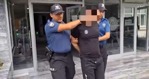 Dolandırıcılıktan 14 yıl hapis cezası bulunan şahıs ile 7 suçtan aranan şahıs yakalandı