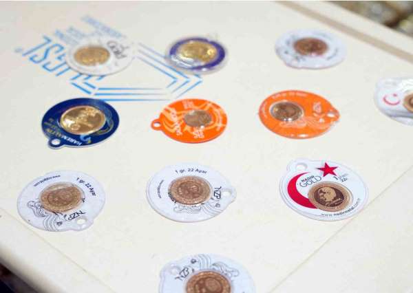 Fed'in faiz indirim beklentileri altın ons fiyatını 3 bin 600 doların üzerine taşıdı