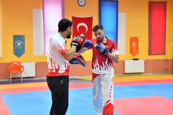 Yeşilyurt'un şampiyonları Avrupa'da ringe çıkıyor