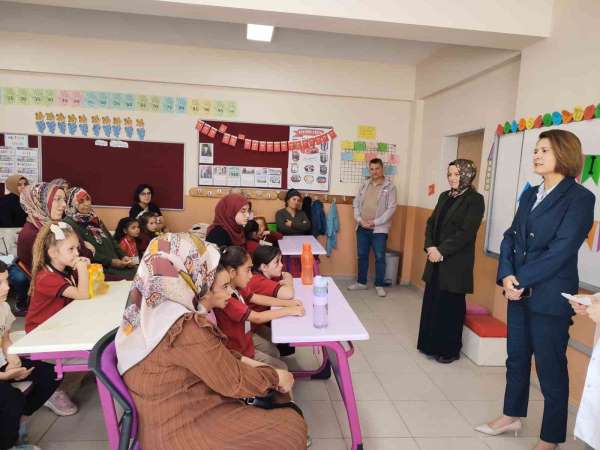 Altıntaş'ta Uyum Haftası heyecanı: Minik öğrenciler okula ilk adımı attı