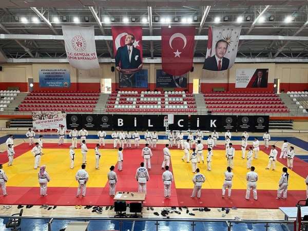 Bilecik'te 58 judocu sınav için ter döktü