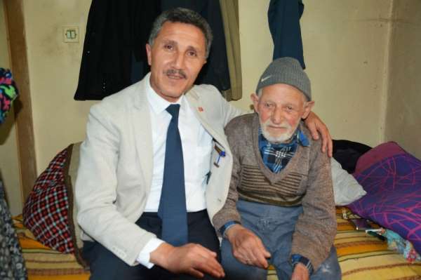 Başkan Kaya: 'Büyüklerimiz baş tacımızdır'