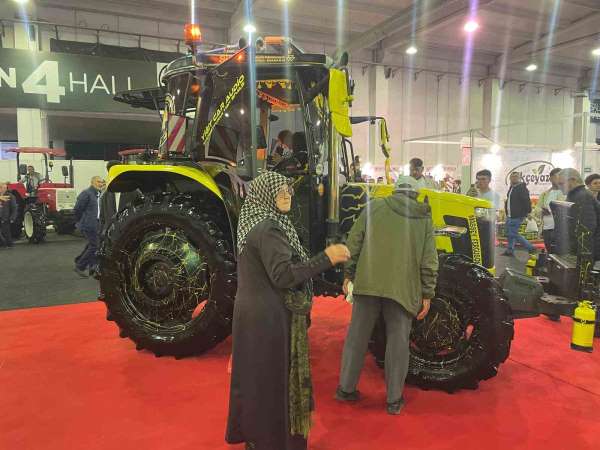 Modifiye traktörler Bursa Tarım Fuarı'nın ilgi odağı oldu