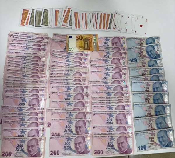Çarşamba'da kumar oynayan 5 kişiye 58 bin TL ceza