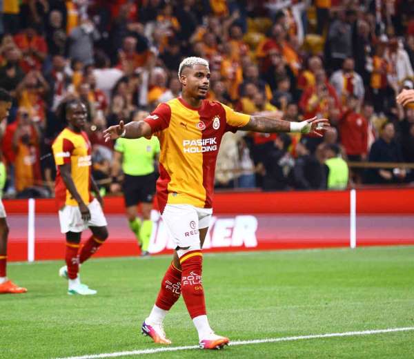 Galatasaray'da Mario Lemina golle döndü