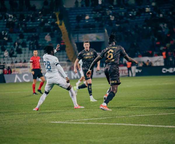 Trendyol Süper Lig: Çaykur Rizespor: 3 - Trabzonspor: 1