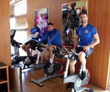 Antalyaspor, kamp çalışmalarını sürdürüyor