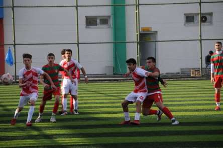 Amed Sportif Faaliyetlerin gençleri tutulmuyor 