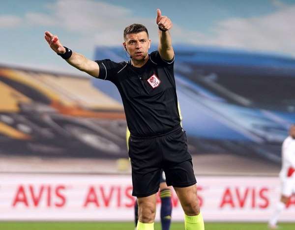 Sivasspor - Galatasaray maçını Ümit Öztürk yönetecek