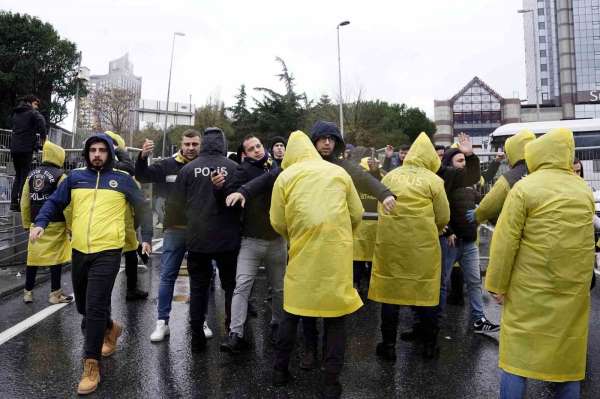 Fenerbahçe taraftarı, Tüpraş Stadyumu'na geldi