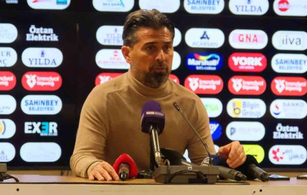İlhan Palut: 'Maçı kaybedecek kadar negatif bir oyunumuz yoktu'