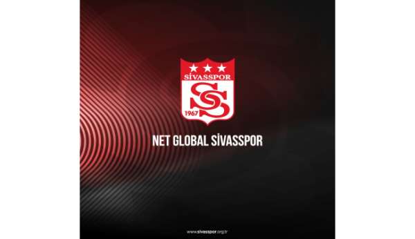 Sivasspor: 'Rey Manaj'ı hedef alan hadsiz yorumları kınıyoruz'