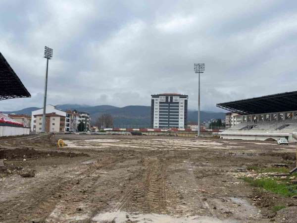 Bakan Yardımcısı Eminoğlu'na stat için dosya