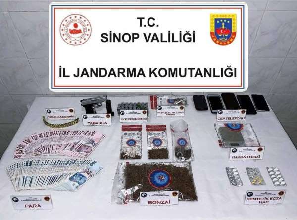 Sinop'ta jandarmadan uyuşturucu tacirlerine darbe