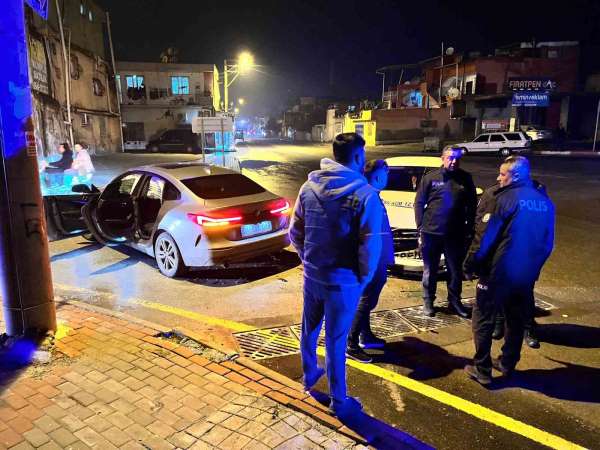Tarsus'ta trafik kazası: 2 yaralı