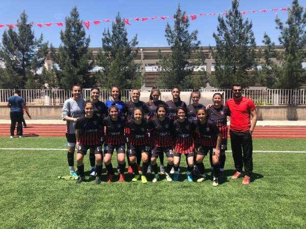 Kayseri Gençlerbirliği Yıldız Kızlarda Türkiye finalinde