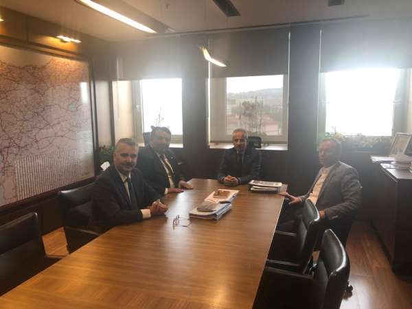 Karayolları, Erol Olçok Eğitim ve Araştırma Hastanesi önüne dalma yol ve kavşak