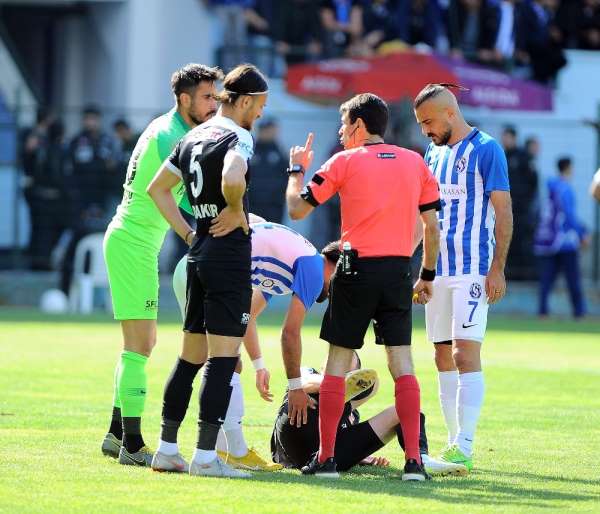 TFF 2. Lig Play-Off Çeyrek Final: Sarıyer: 1 - Kastamonuspor 1966: 0