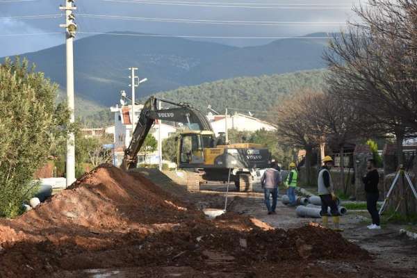 Büyükşehir Belediyesi Akbük Kanalizasyonunun büyük bölümünü bitirdi 