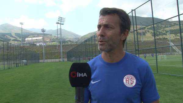 (Özel haber) Bülent Korkmaz: 'Transfer çalışmalarımız şu anda iyi gidiyor'