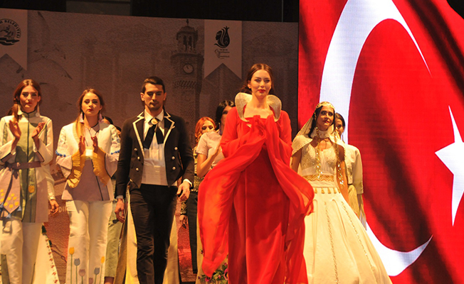 Dev Projeye Görkemli Defile