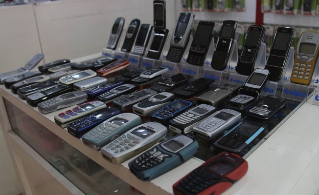 Dünyanın ilk telefonları Samsun koleksiyonunda