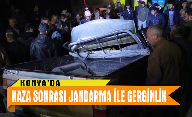 Konya’da ölümlü trafik kazasının ardından vatandaşlar ve jandarma ekipleri aras