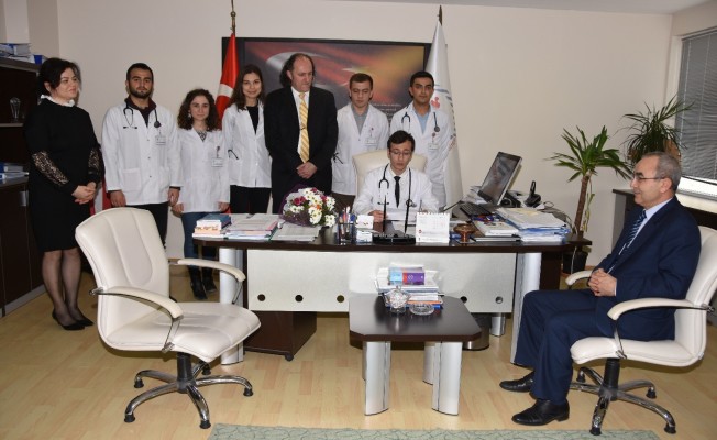 OMÜ`de Stajyer Doktor Tıp Bayramında Dekan Oldu