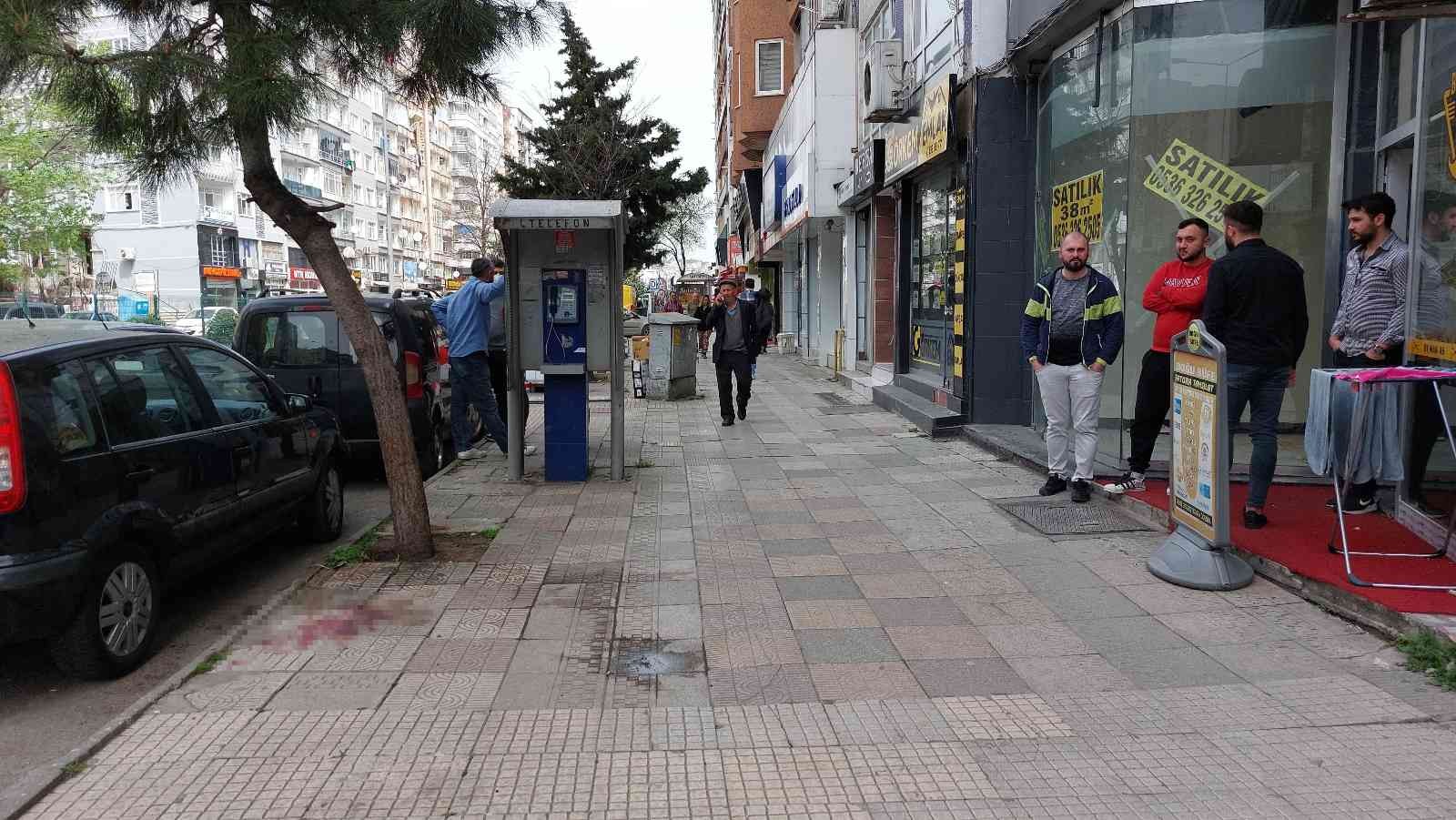 Samsun'da 1 kişinin ağır yaralandığı silahlı saldırı kamerada
