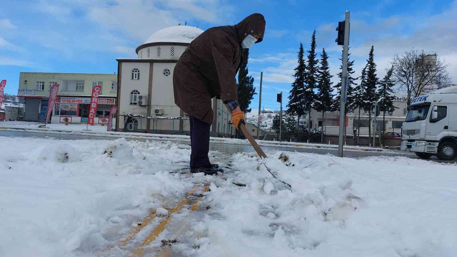 Samsun'da yağan kar kartpostallık görüntüler oluşturdu
