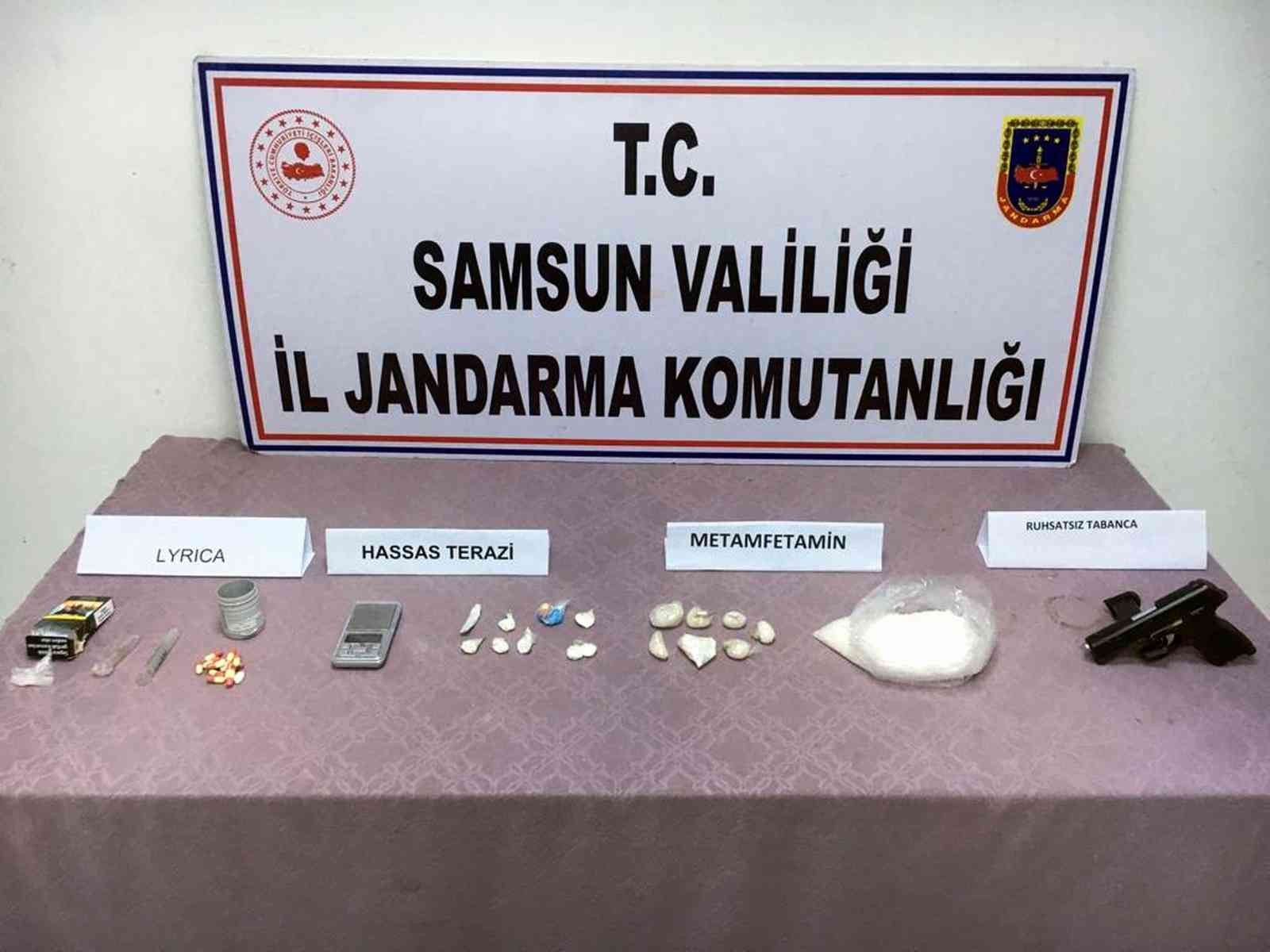Paketler halinde uyuşturucuyla yakalanan şahıs tutuklandı
