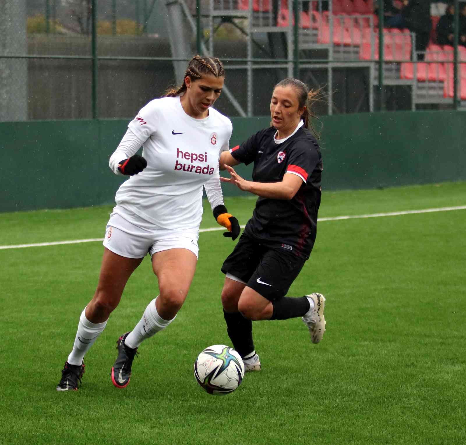 Turkcell Kadın Futbol Süper Ligi: YABPA: 0 - Galatasaray: 6
