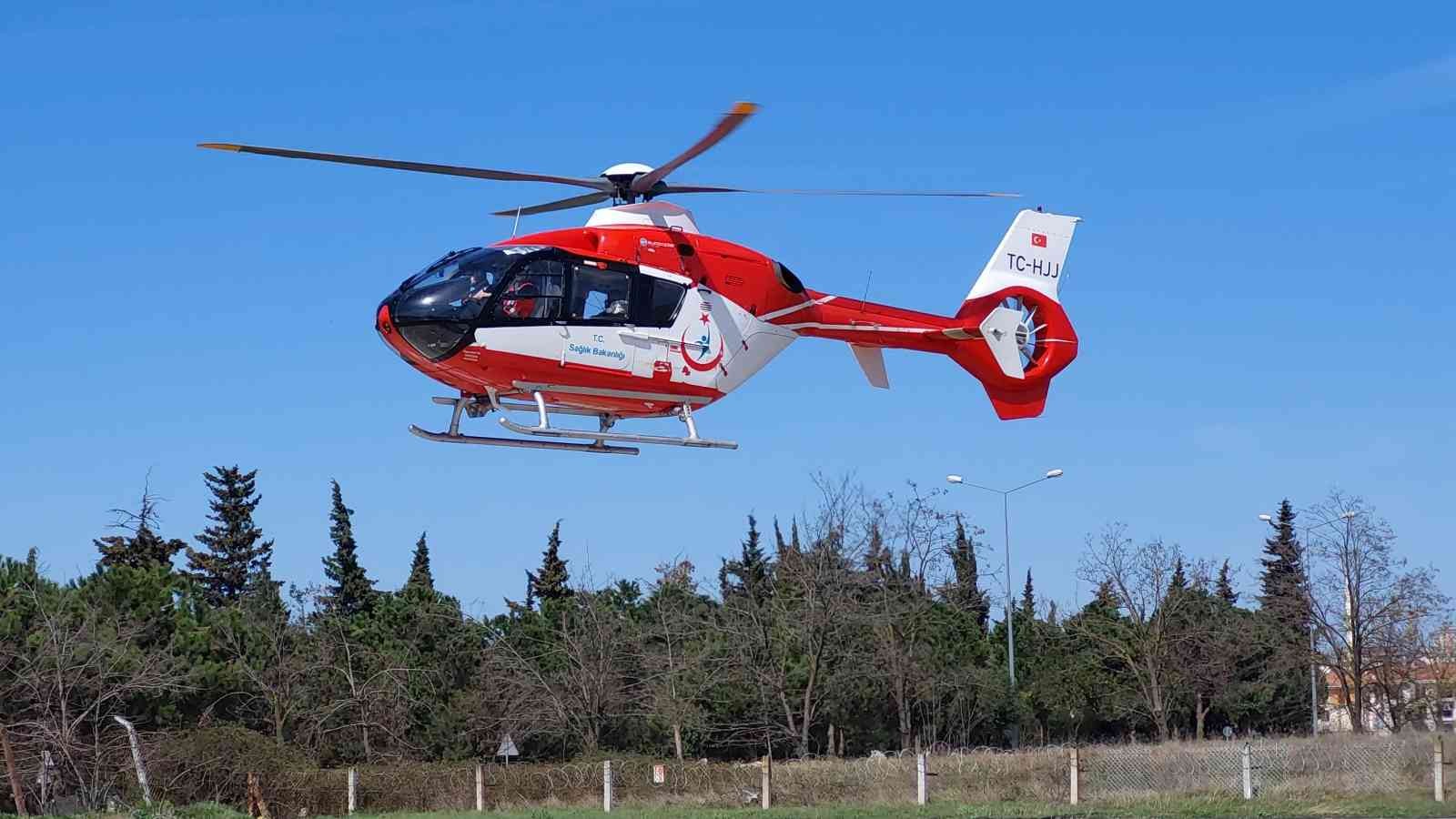 Kalp ritmi bozuk hasta ambulans helikopterle hastaneye sevk edildi
