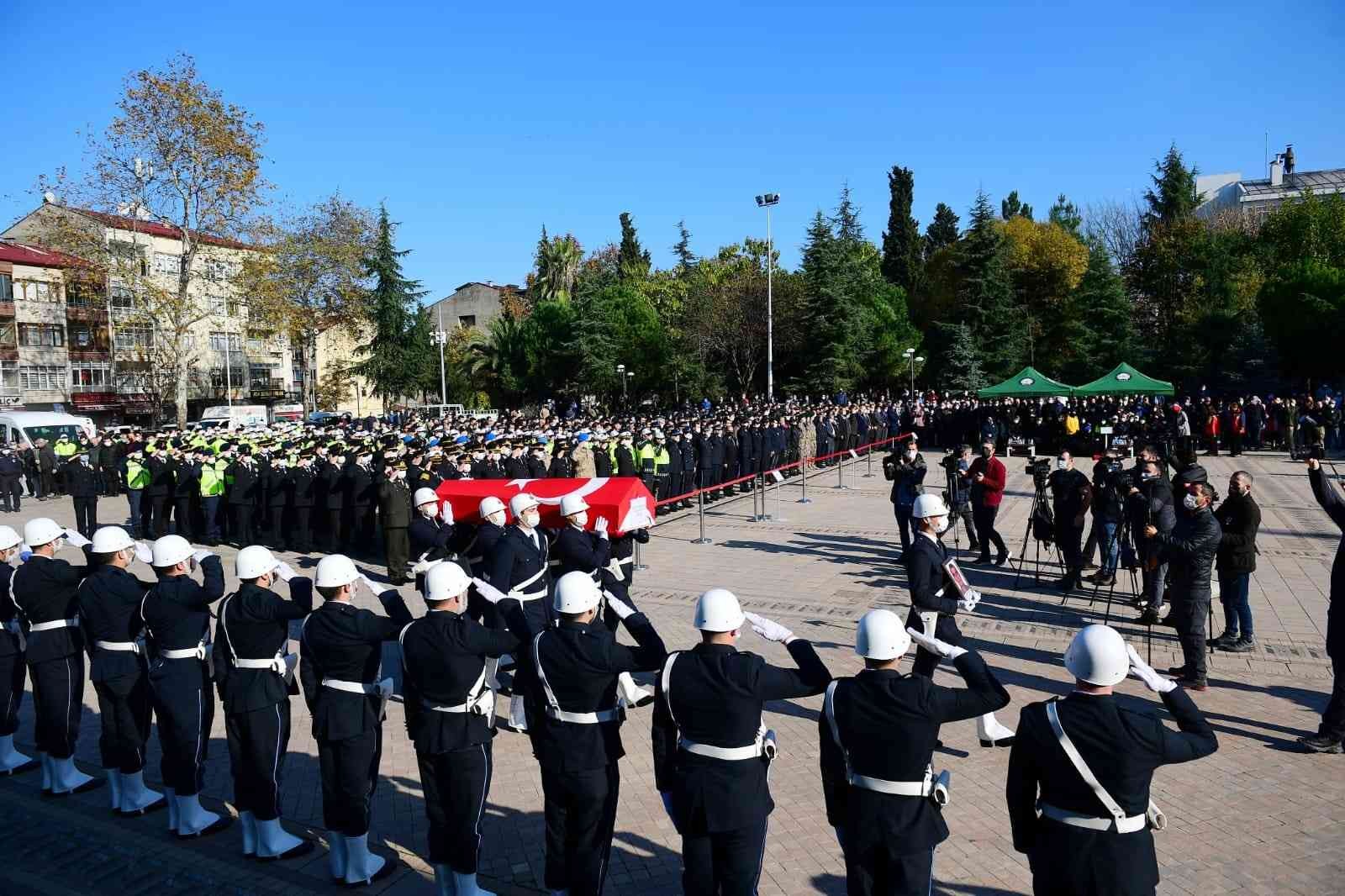 Şehit trafik polisi için tören düzenlendi

