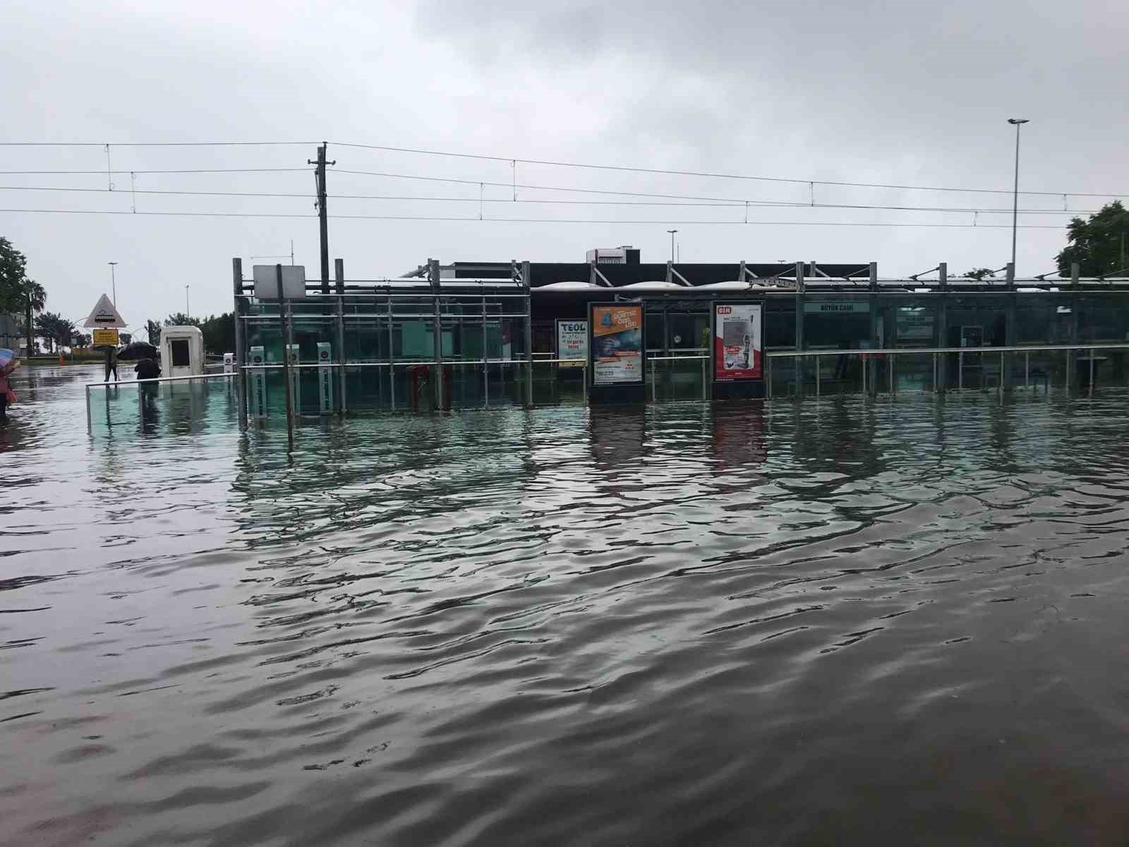 Samsun'da sanayi bölgesi göle döndü
