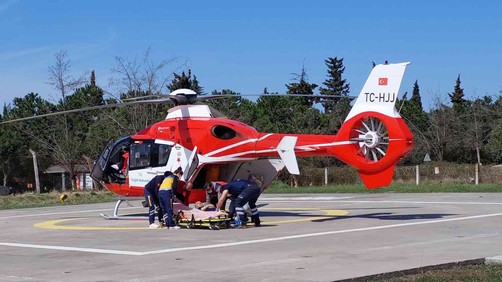 Kalp ritmi bozuk hasta ambulans helikopterle hastaneye sevk edildi
