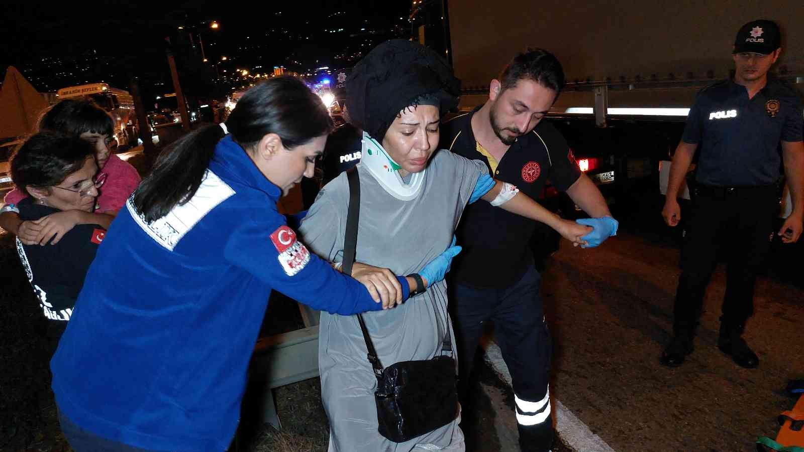 Samsun'da feci kaza: 23 araç birbirine girdi, 18 kişi yaralandı
