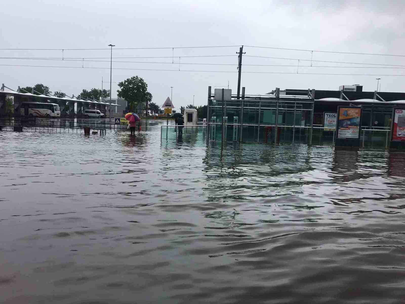 Samsun'da sanayi bölgesi göle döndü
