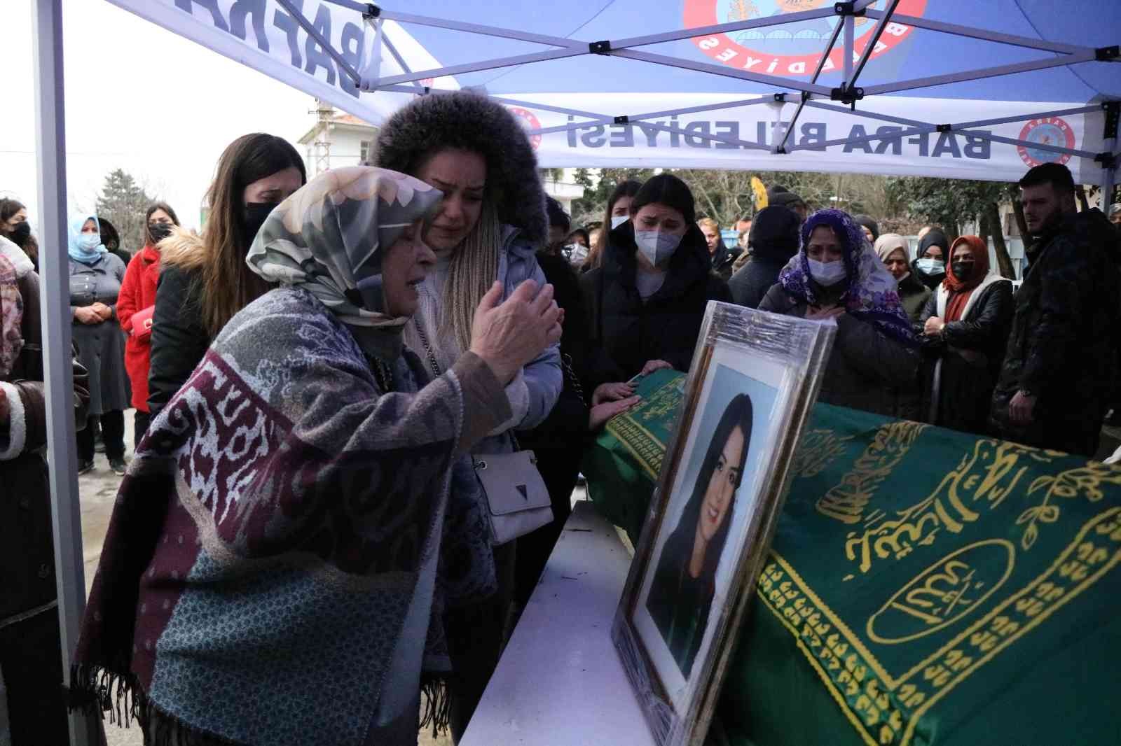 Avukat Dilara Yıldız'a yürek yakan ağıt: 'Katiline mi aşık oldun yavrum'
