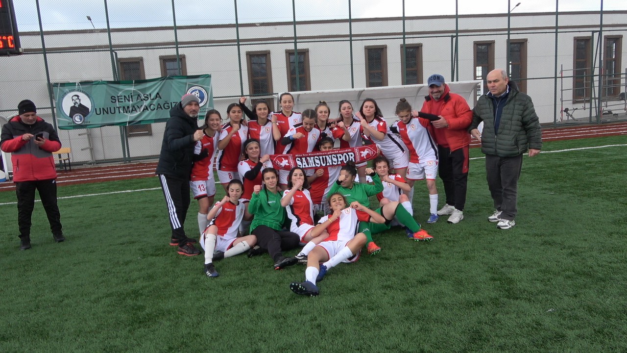 Okullararası futbol turnuvası finalleri Rize'de düzenlendi
