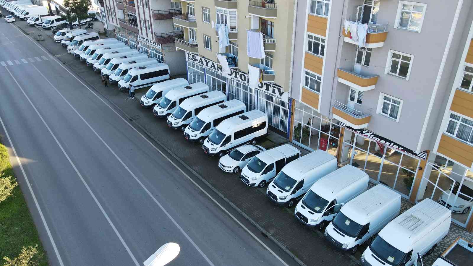 Türkiye'nin minibüs piyasasına yön veren ilçede sıfır ve ikinci ele yoğun talep
