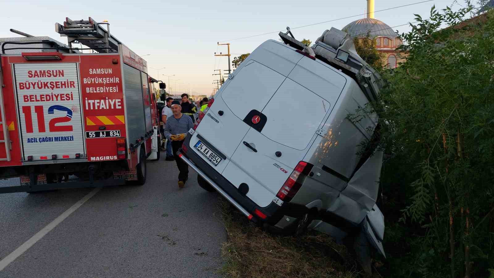 Canlı yayın aracı kaza yaptı: 2 ölü, 1 yaralı
