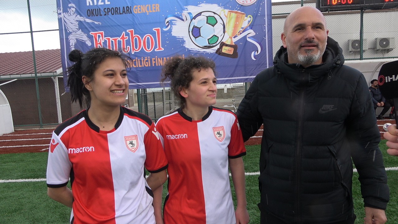 Okullararası futbol turnuvası finalleri Rize'de düzenlendi
