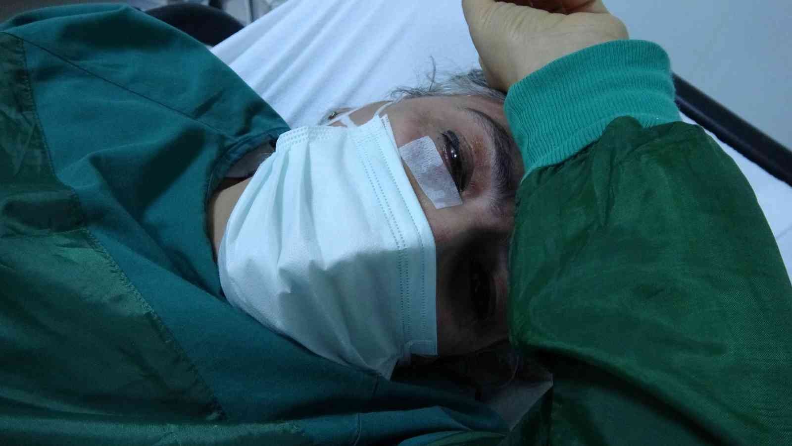 Hastanede sağlık çalışanına saldıran genç kıza 1 yıl 10 gün hapis
