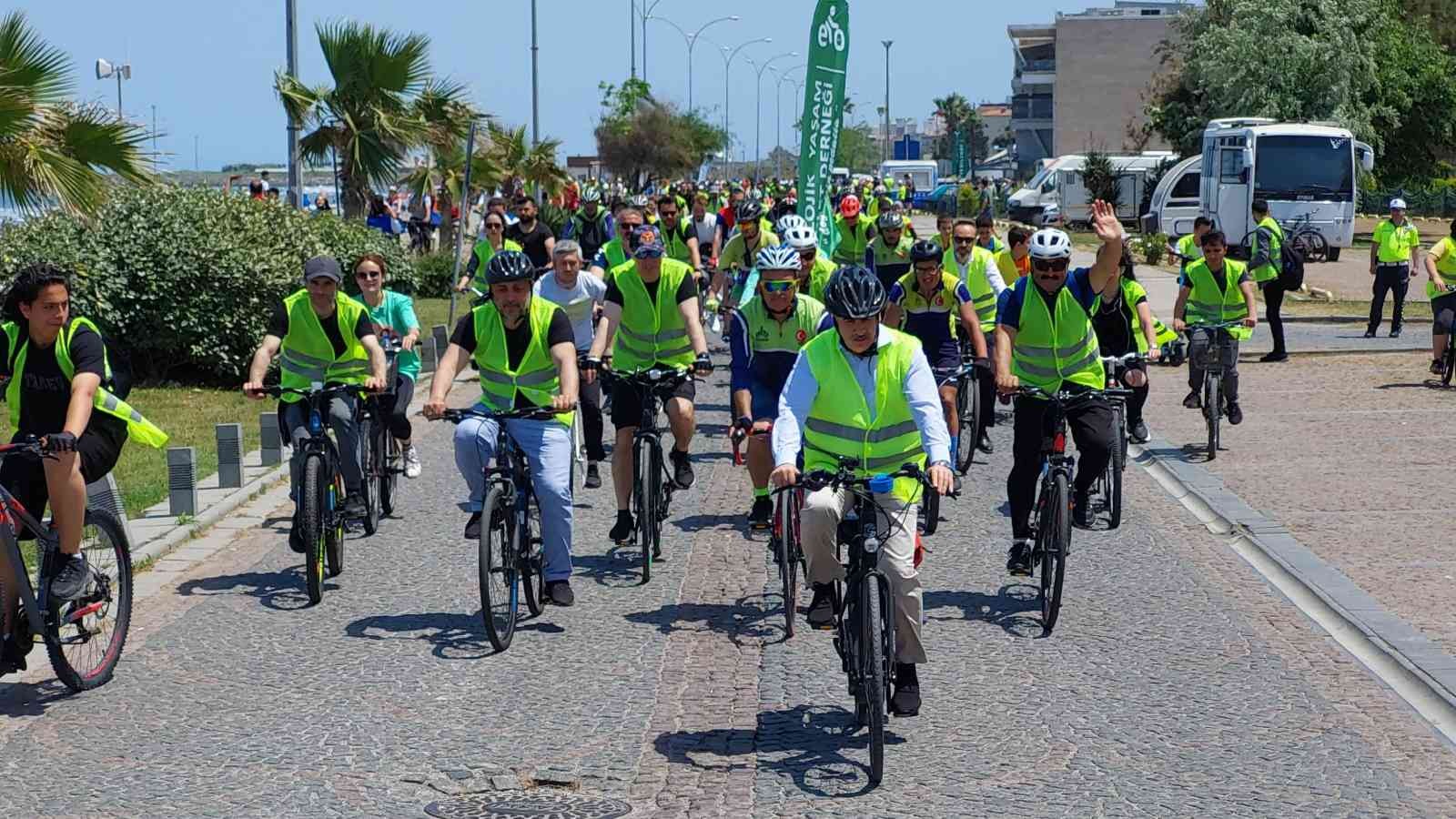 Samsun'da "Çevre Dostu Bir Yaşam" için bisiklet turu düzenlendi
