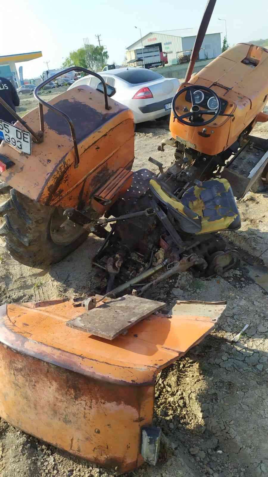 Samsun'da otomobil ile traktör çarpıştı: 4 yaralı
