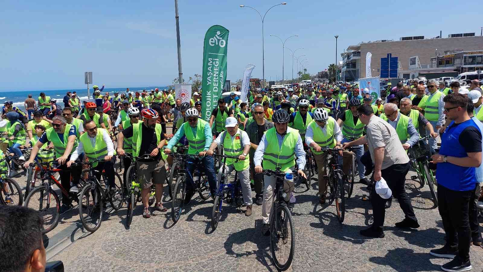 Samsun'da "Çevre Dostu Bir Yaşam" için bisiklet turu düzenlendi
