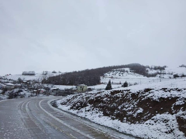 Samsun'un yüksek kesimlerinde kar etkili oldu
