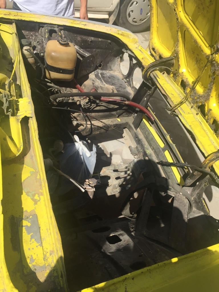 Yıpranmış halde satın aldığı araca 90 bin TL'lik restorasyon yaptı: Görenler hayretle bakıyor
